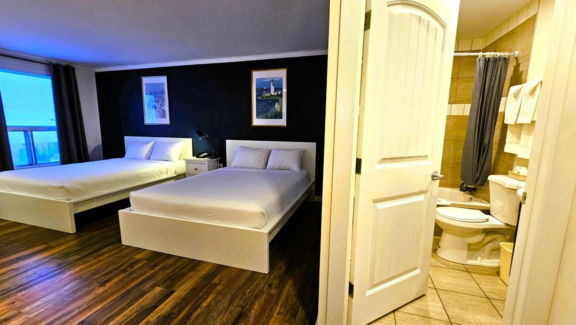 Cloud 9 Inn Whitecourt Bagian luar foto